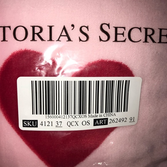 ❤️ NWT VS PINK VALENTINES SHERPA BLANKET❤️ - Picture 4 of 5